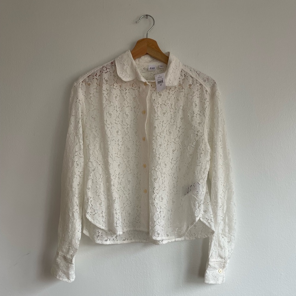GAP | Cropped Floral Lace | Long Sleeve shirt
